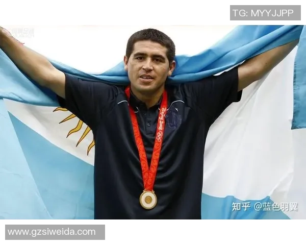 莱奥的成长之路:从小镇少年到国际足球明星的传奇故事 莱奥的成长之路:从小镇少年到国际足球明星的传奇故事